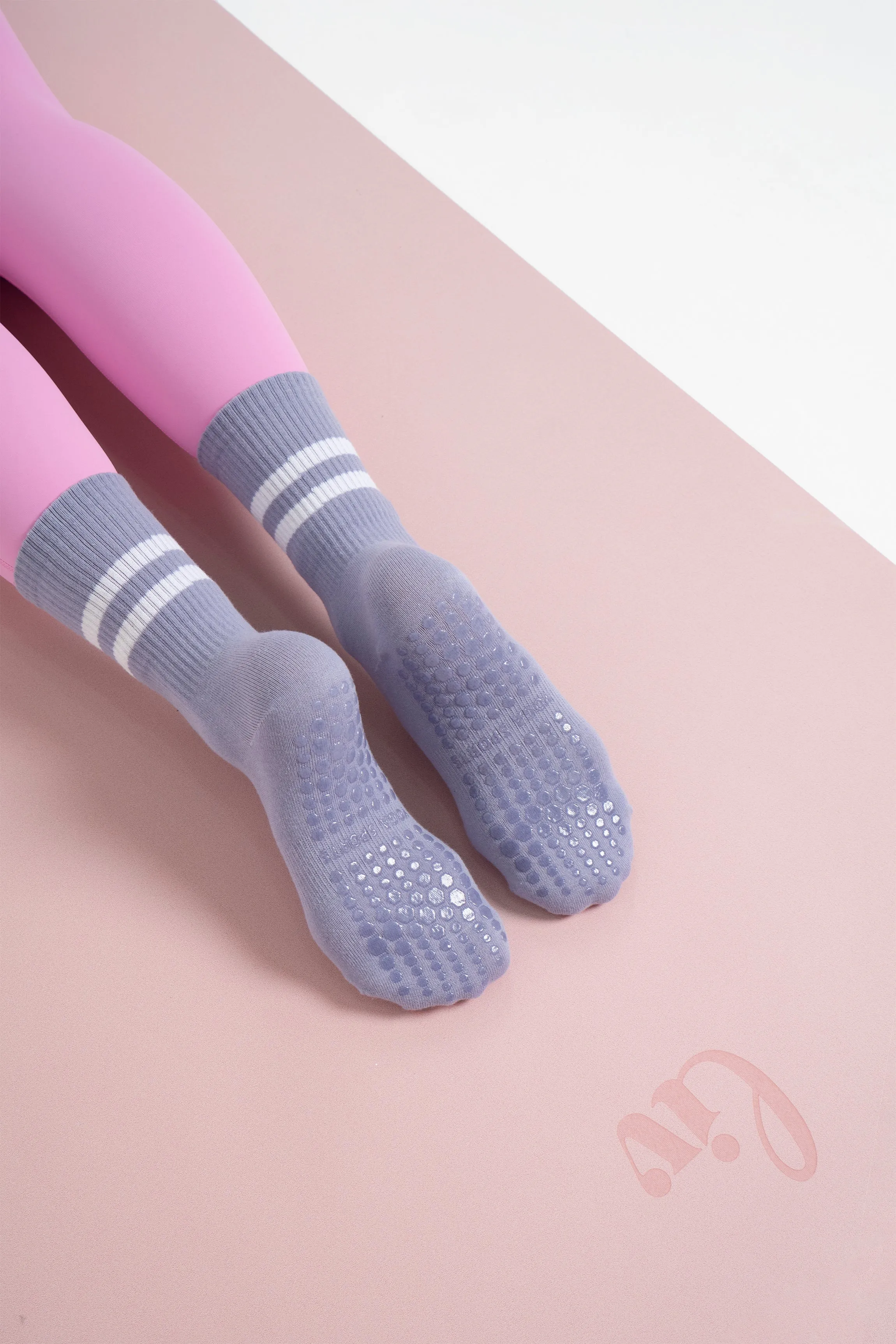 Grippy Non Slip Grip Socks (2-Pairs)