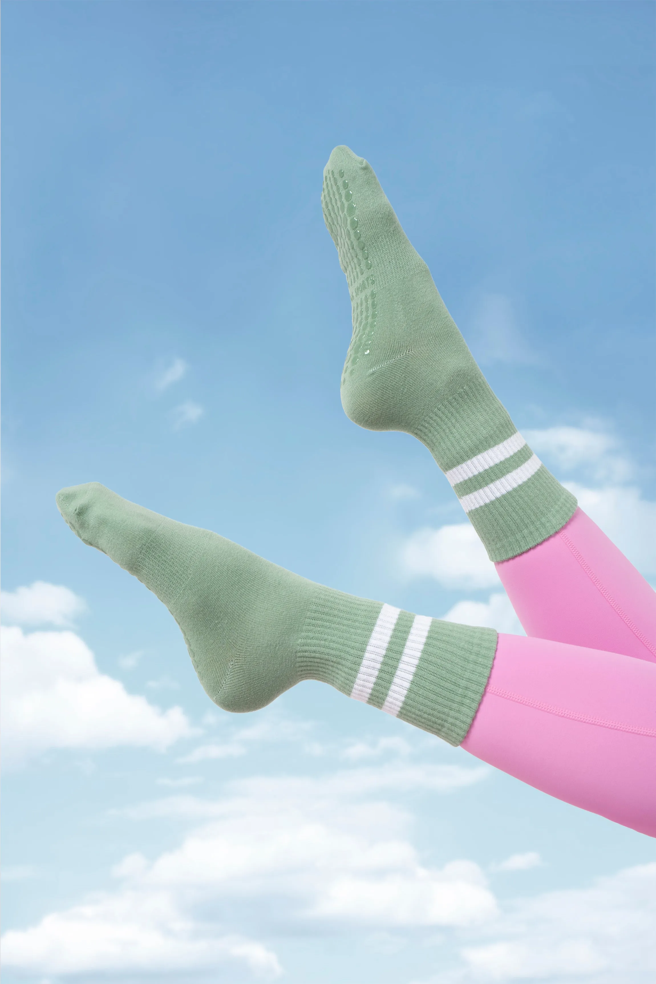 Grippy Non Slip Grip Socks (2-Pairs)